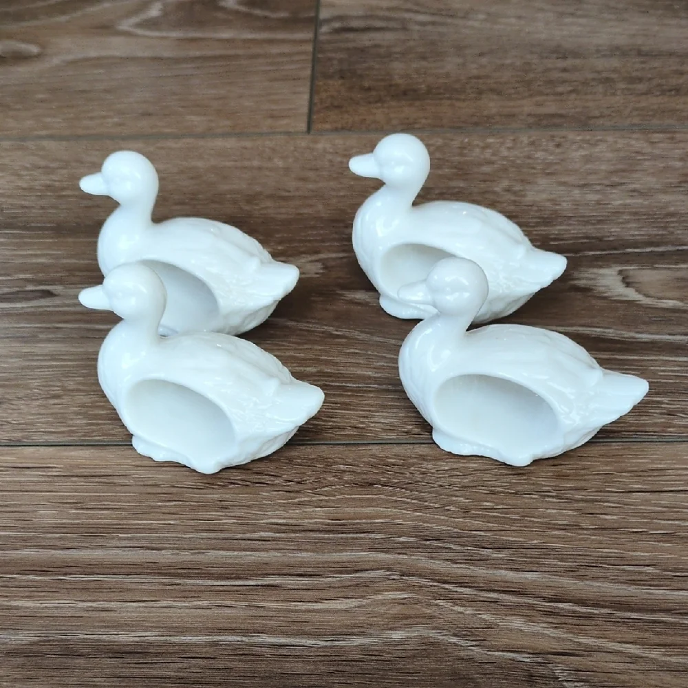 Vintage Shefford White Ceramic Duck Dining Napkin Holders -‎ Table Decor